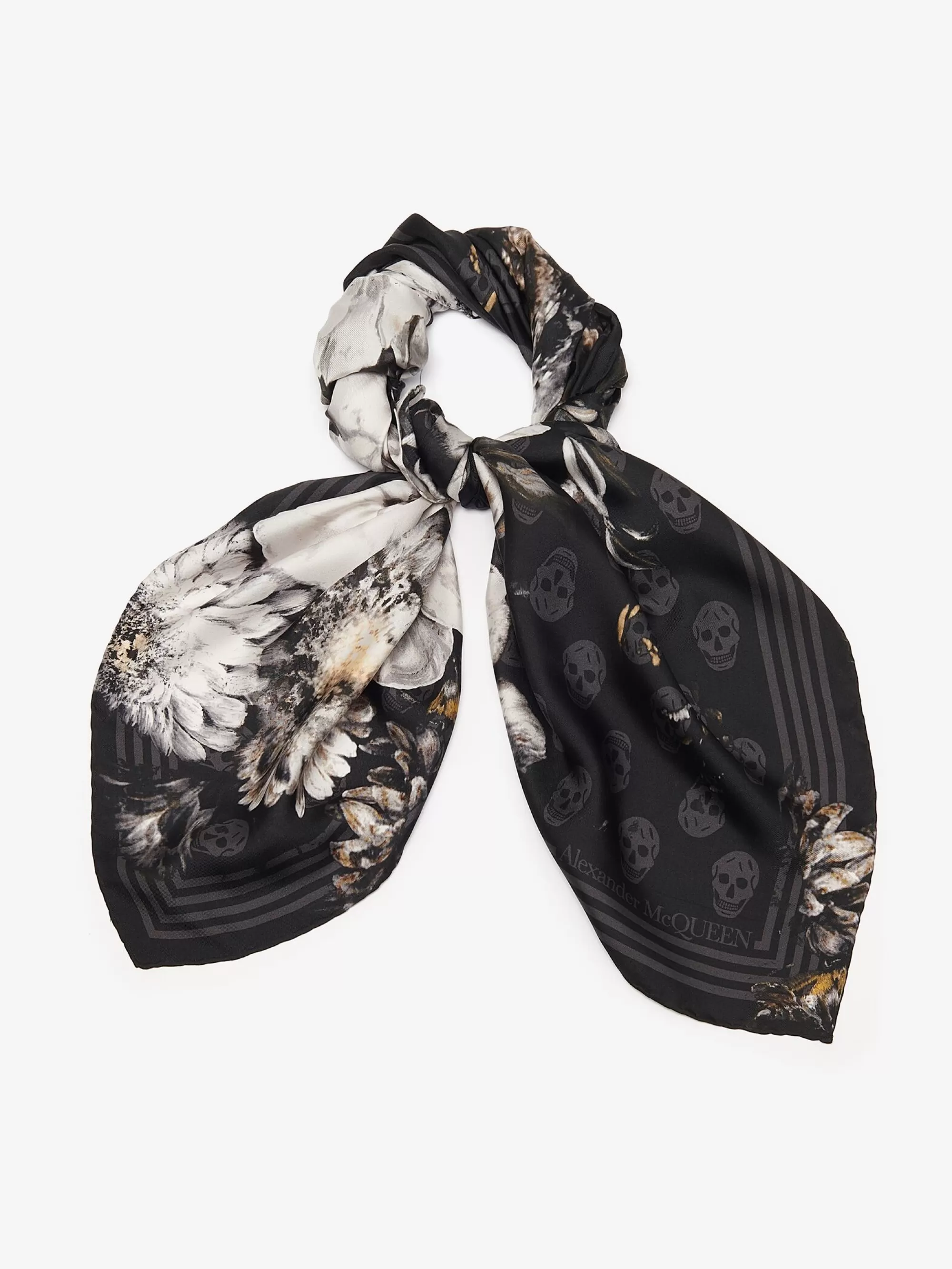 Women's Chiaroscuro Biker Foulard in >Alexander McQueen Sale