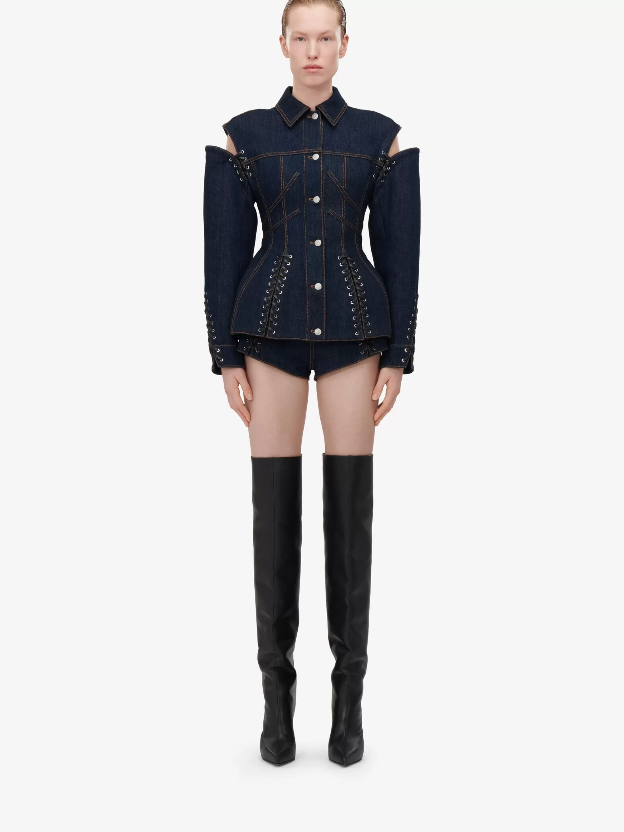 Women's Lace Detail Slashed Jacket in >Alexander McQueen Best