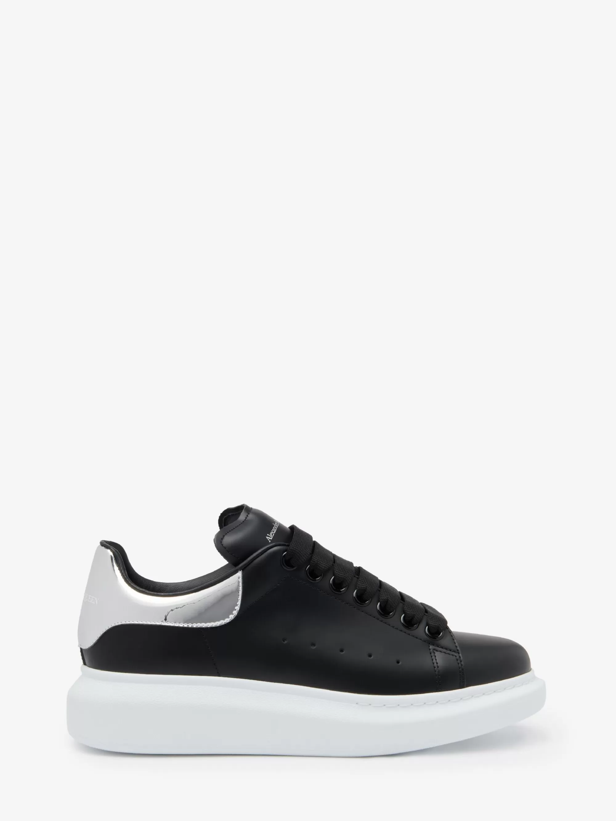 Women's Oversized Sneaker in >Alexander McQueen Fashion