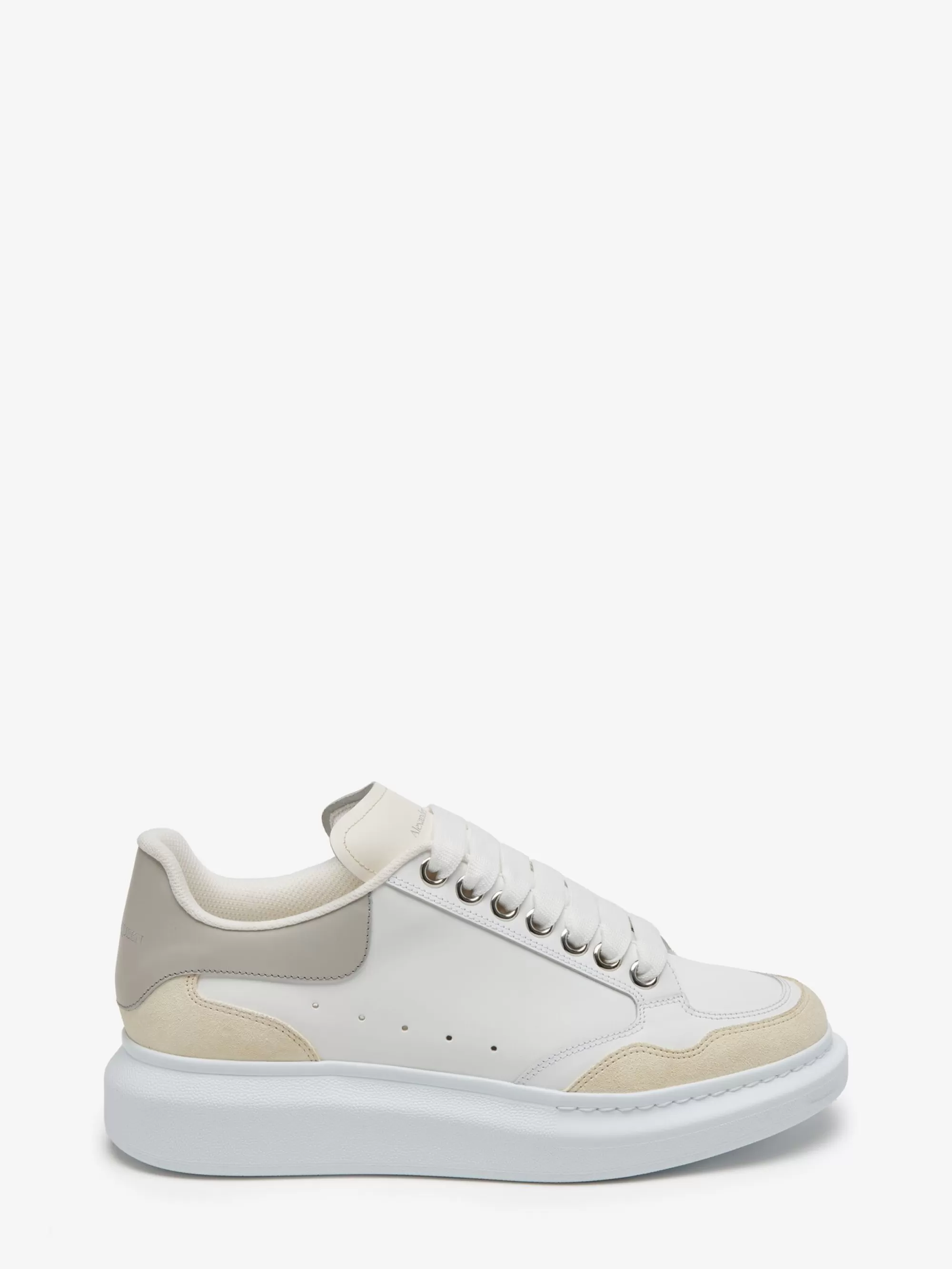 Women's Oversized Sneaker in >Alexander McQueen Online