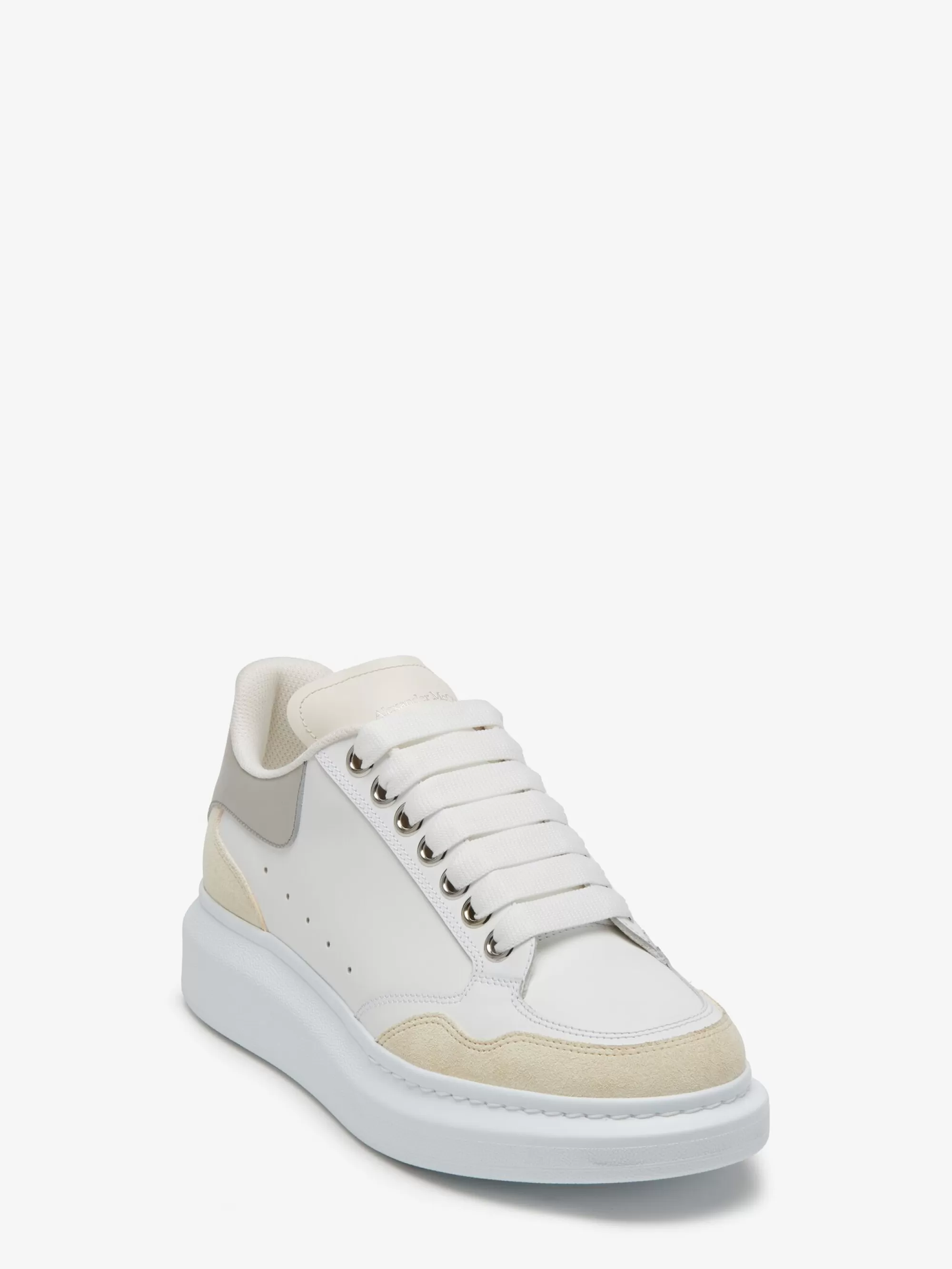 Women's Oversized Sneaker in >Alexander McQueen Online