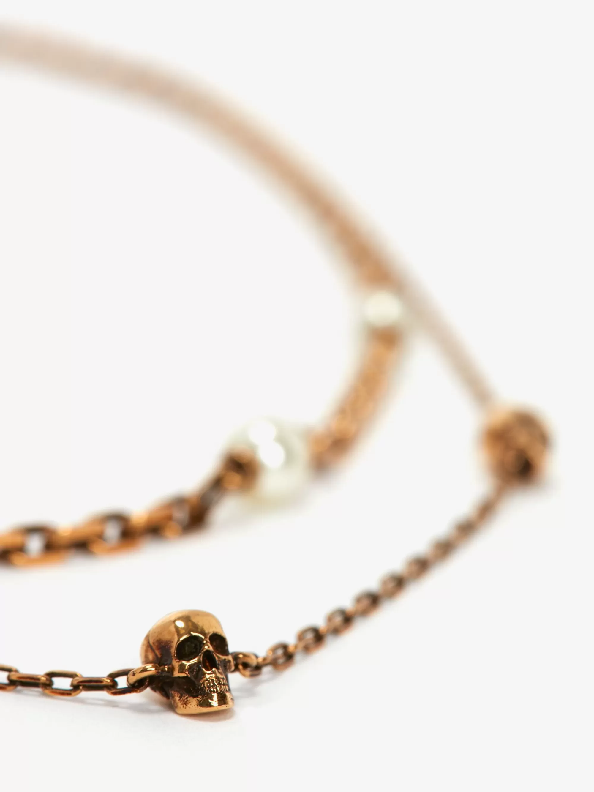 Women's Pearl Skull Chain Necklace in >Alexander McQueen Discount